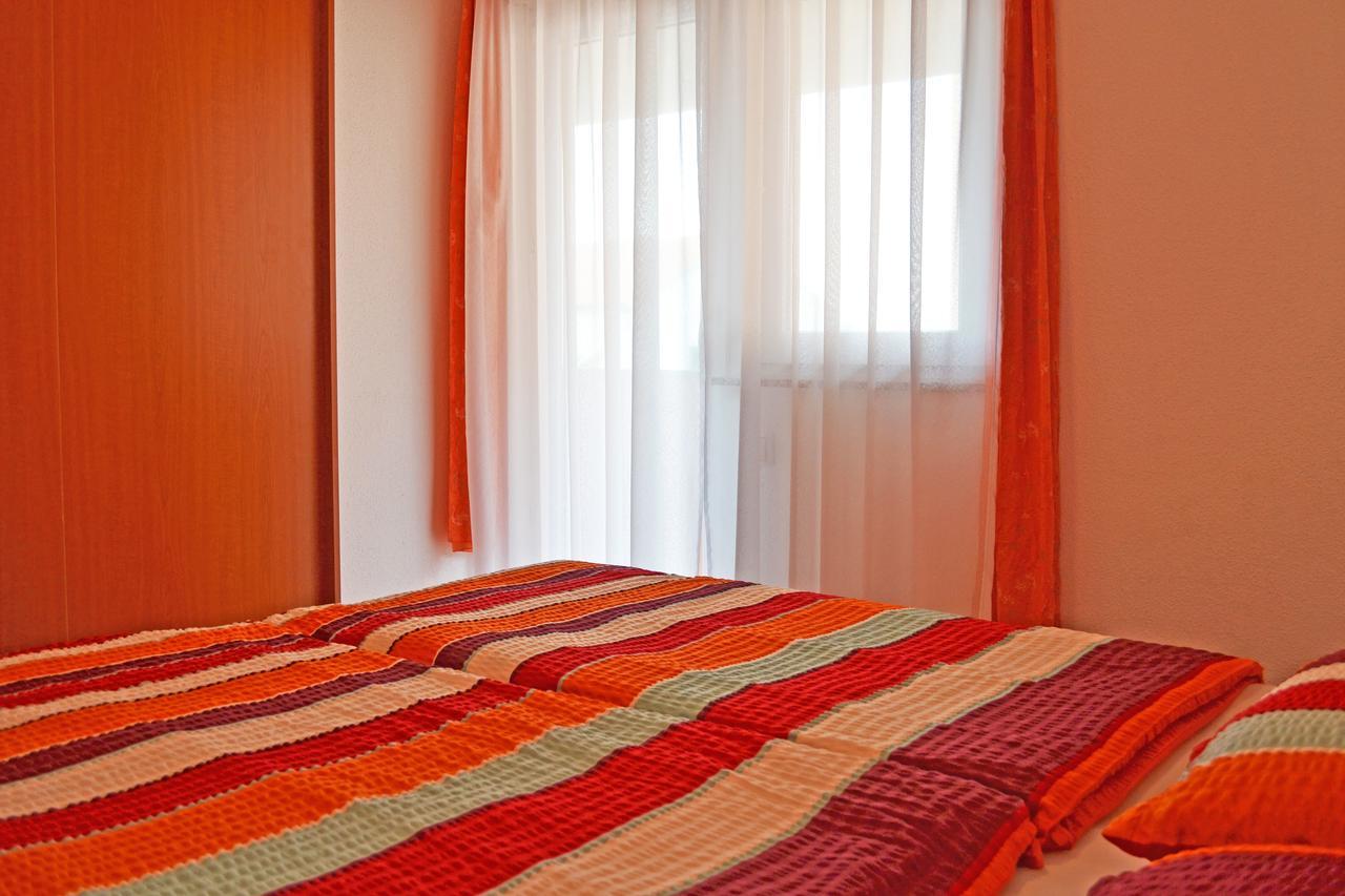 Apartments Milka Vodice Luaran gambar