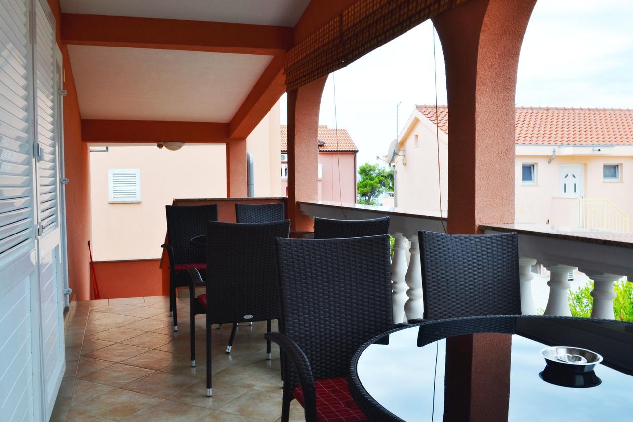 Apartments Milka Vodice Luaran gambar