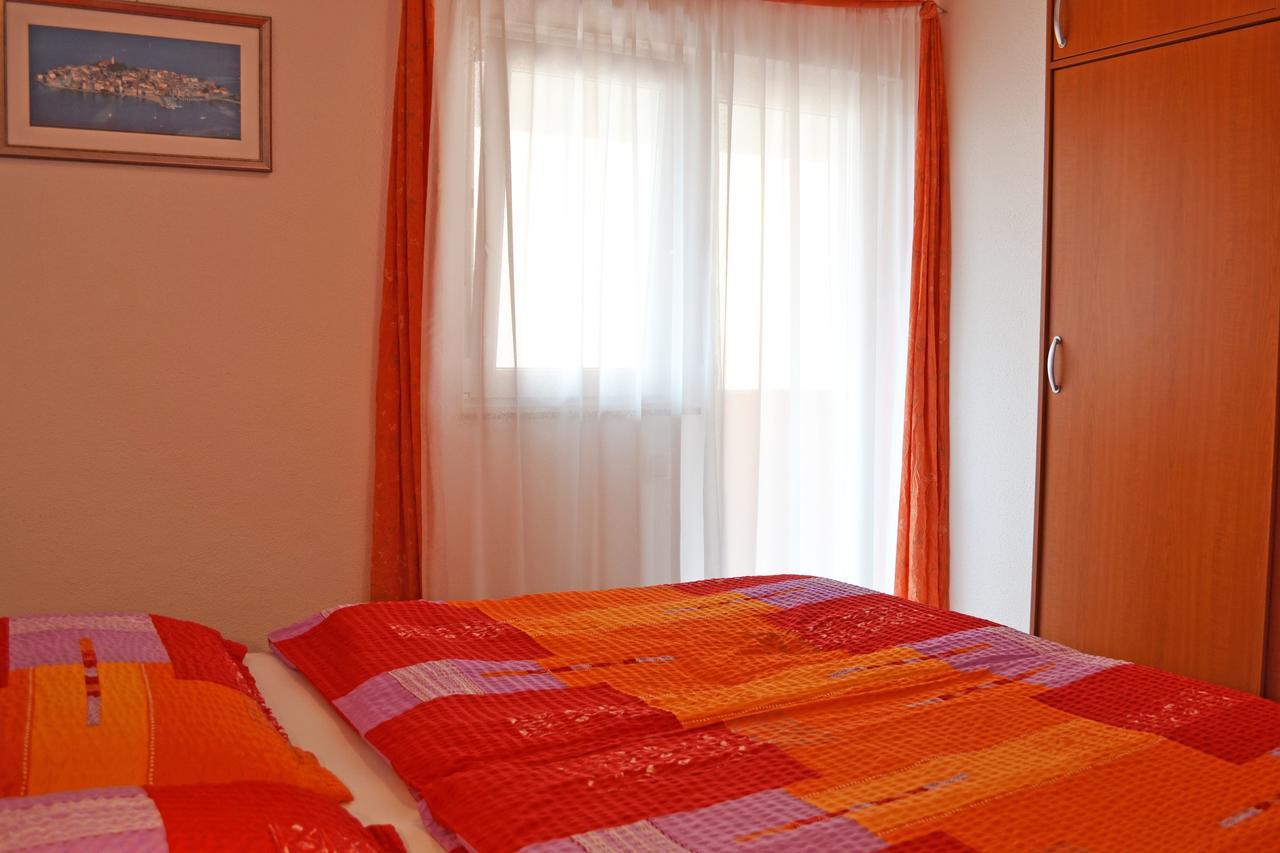 Apartments Milka Vodice Luaran gambar