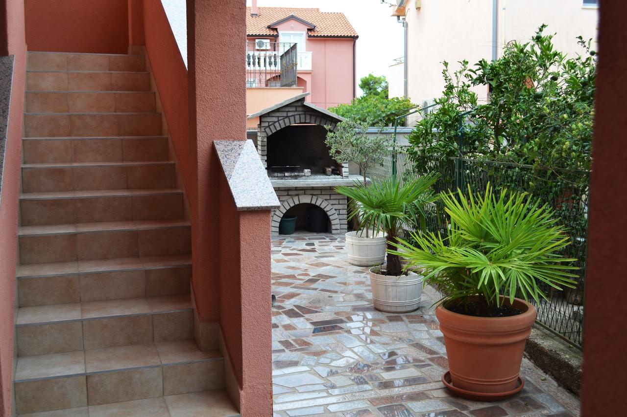 Apartments Milka Vodice Luaran gambar