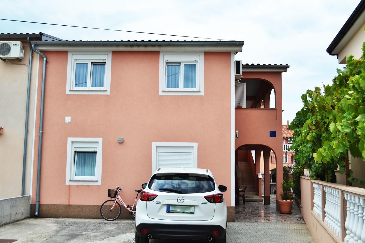 Apartments Milka Vodice Luaran gambar
