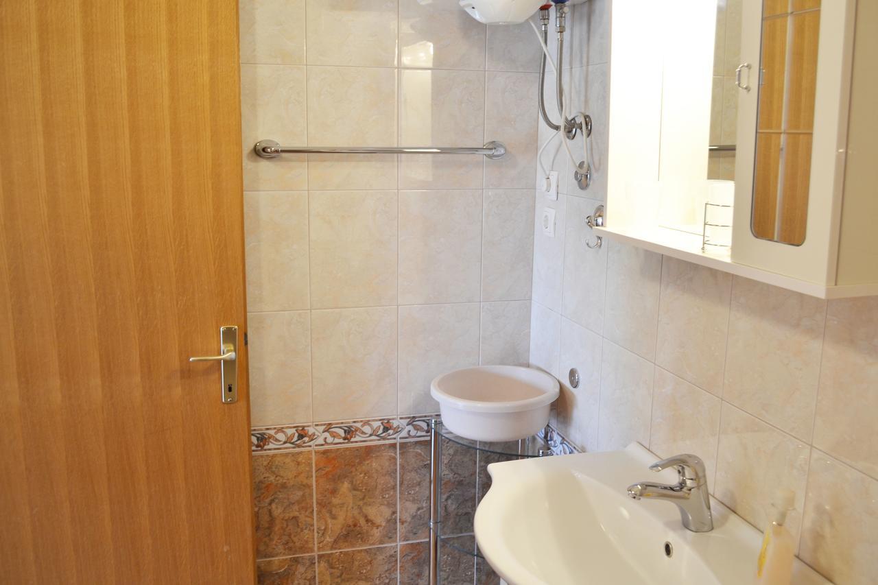 Apartments Milka Vodice Luaran gambar
