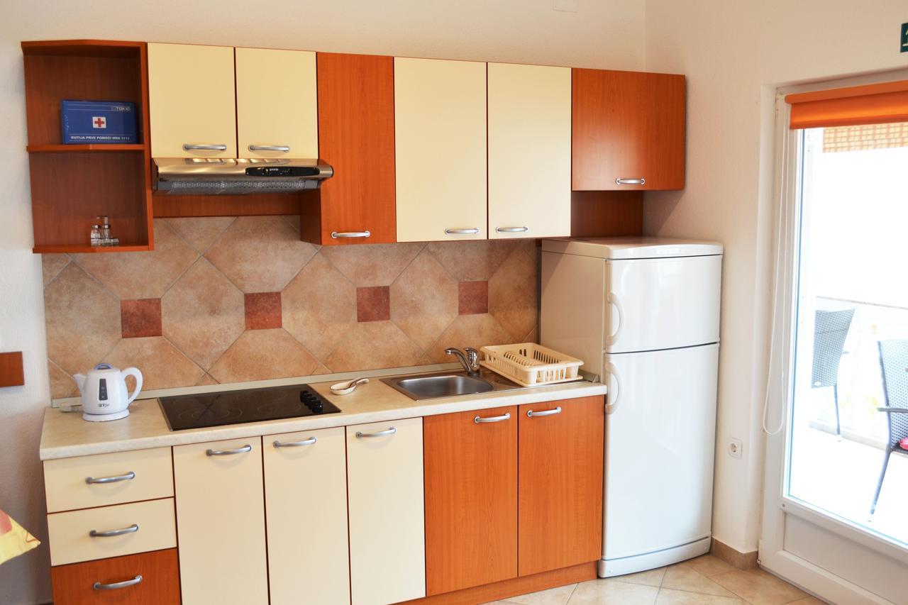 Apartments Milka Vodice Luaran gambar